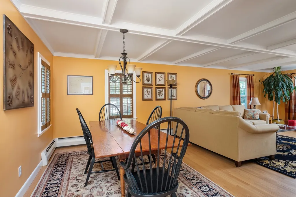 11 Wentworth Avenue Rochester NH 03867