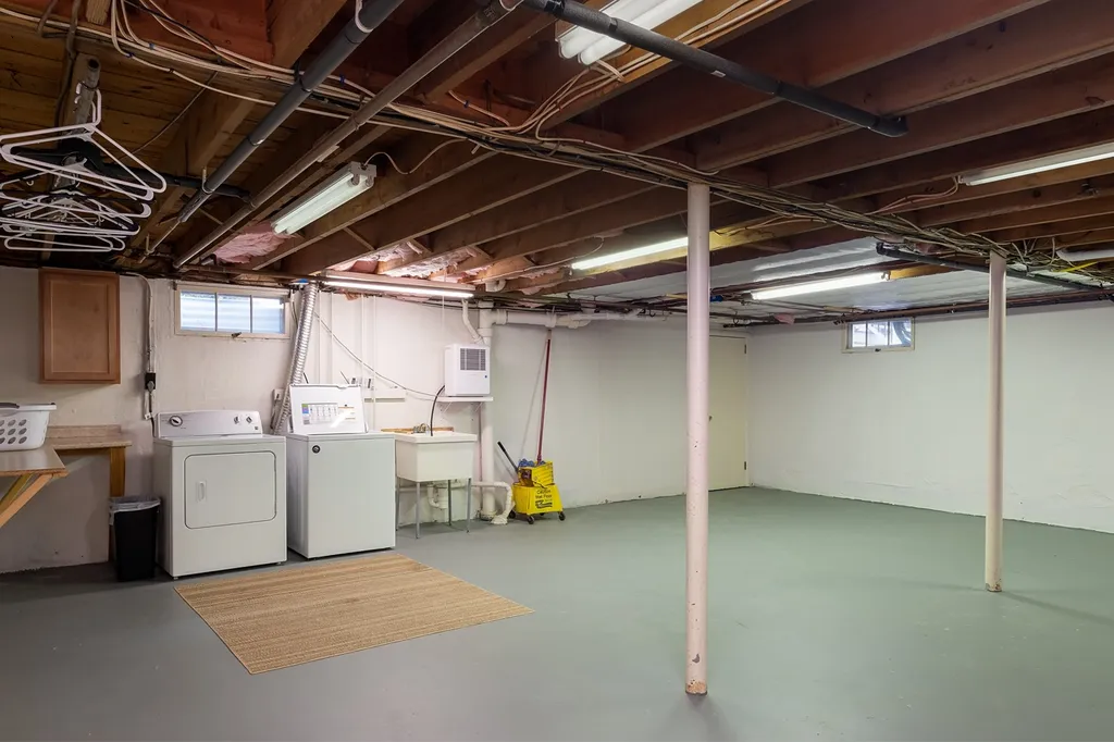 11 Wentworth Avenue Rochester NH 03867