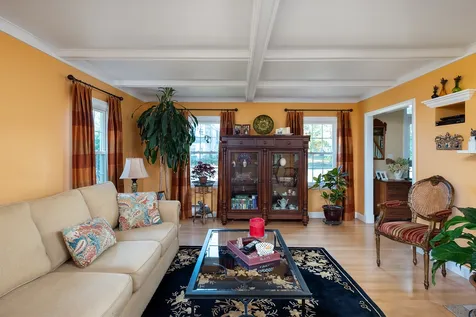 11 Wentworth Avenue Rochester NH 03867