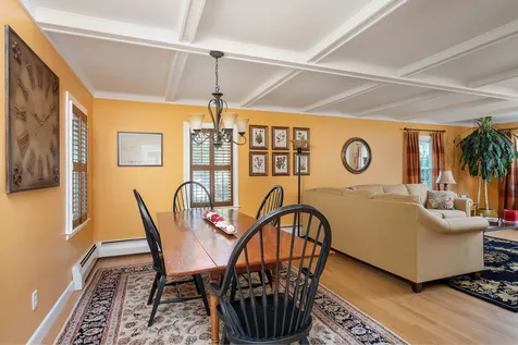 11 Wentworth Avenue Rochester NH 03867
