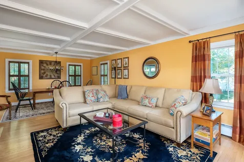 11 Wentworth Avenue Rochester NH 03867