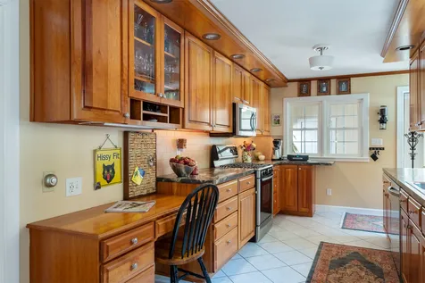 11 Wentworth Avenue Rochester NH 03867