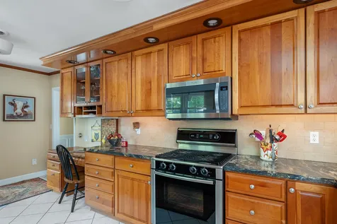 11 Wentworth Avenue Rochester NH 03867