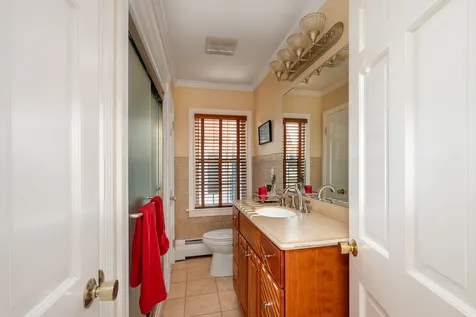 11 Wentworth Avenue Rochester NH 03867