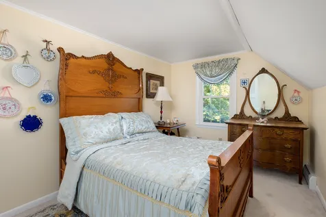 11 Wentworth Avenue Rochester NH 03867