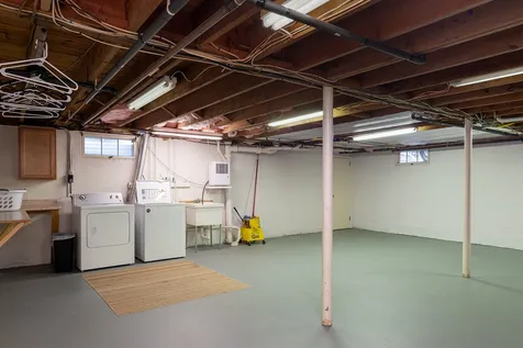 11 Wentworth Avenue Rochester NH 03867