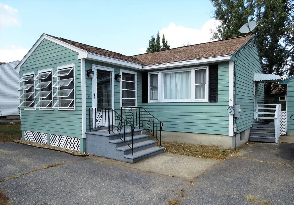 152 Lund Road Nashua NH 03060