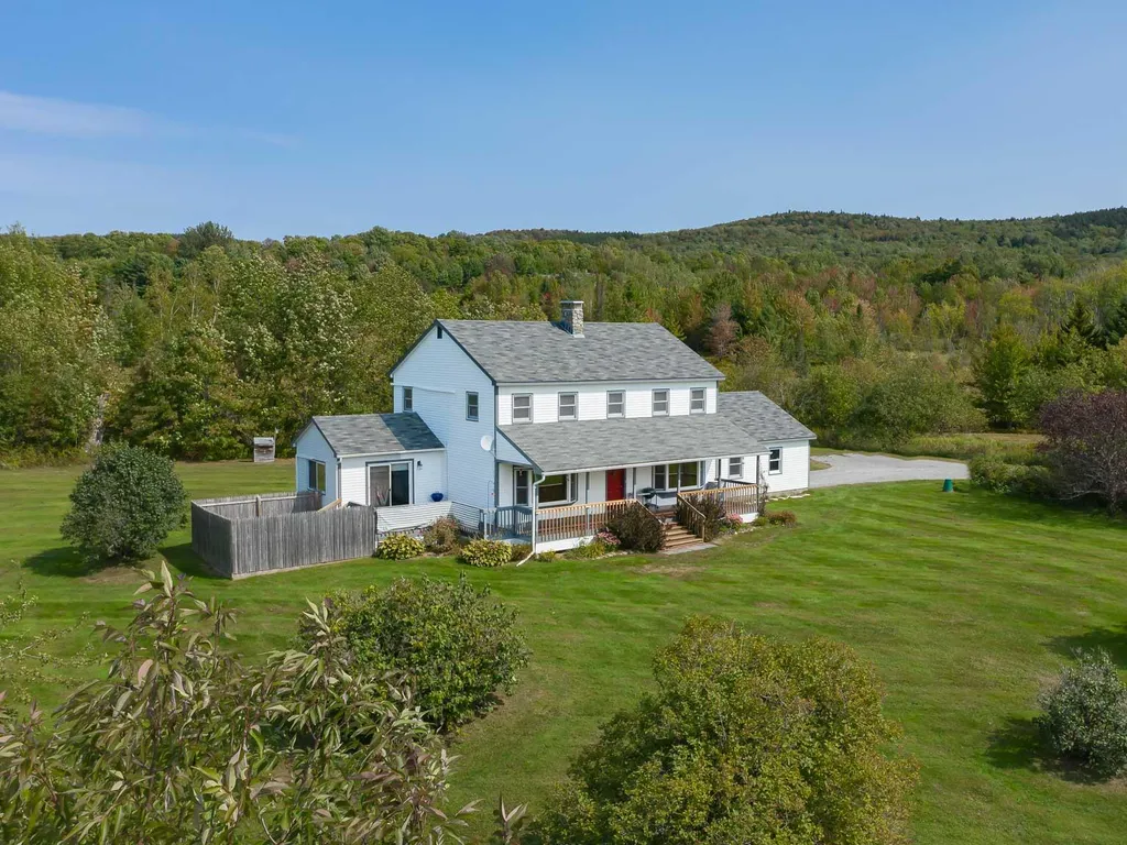 277 Plantation Road Hyde Park VT 05655