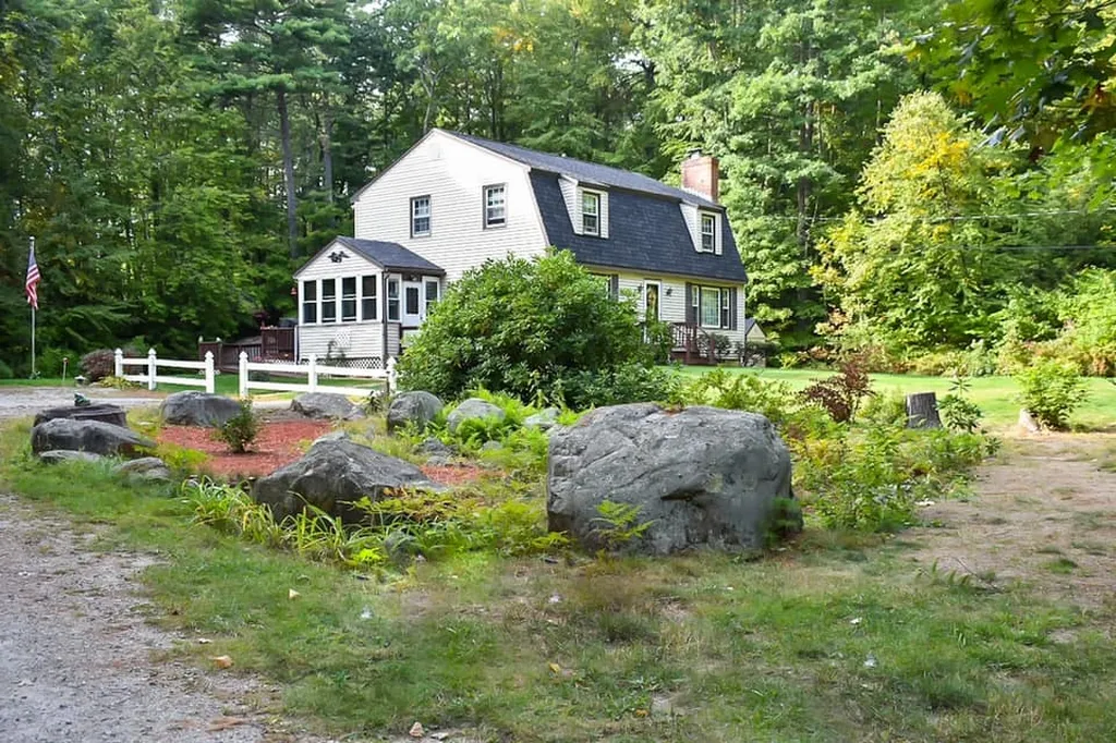 2 Morning Dove Road Kingston NH 03848