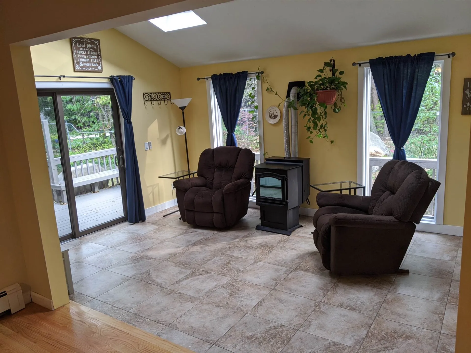111 Coburn Avenue Nashua NH 03063