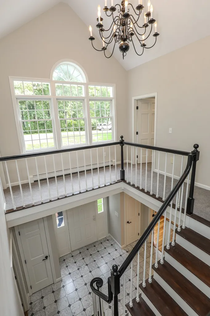 7 Fiddlers Ridge Road Londonderry NH 03053
