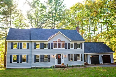 7 Fiddlers Ridge Road Londonderry NH 03053
