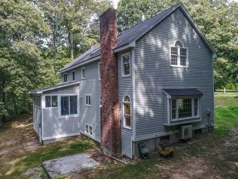 7 Fiddlers Ridge Road Londonderry NH 03053