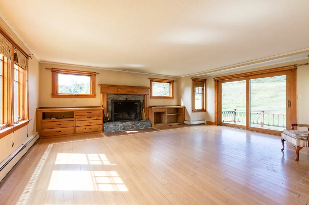 5274 West Woodstock Road Woodstock VT 05091