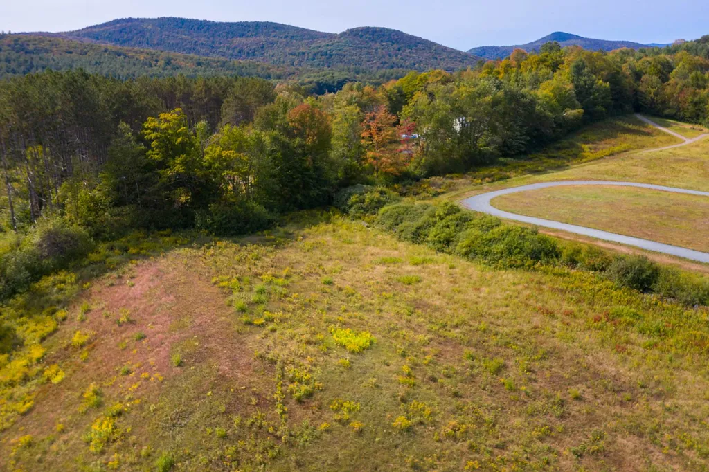 5274 West Woodstock Road Woodstock VT 05091
