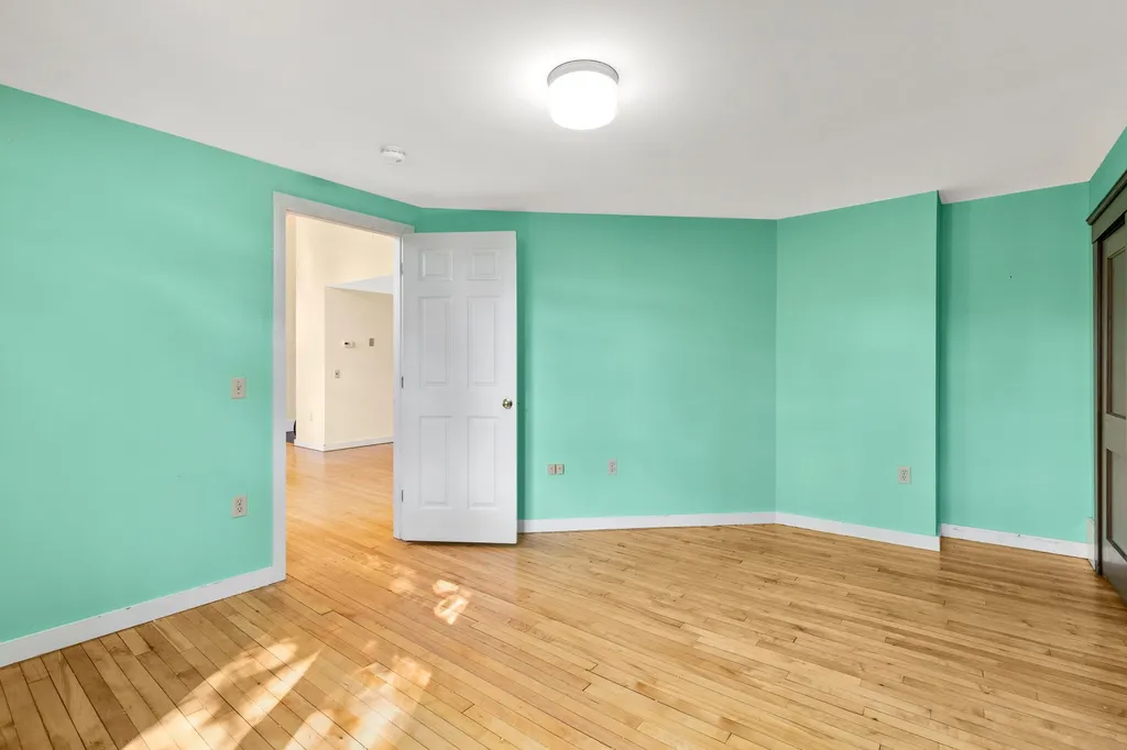 67 Union Street Winooski VT 05404