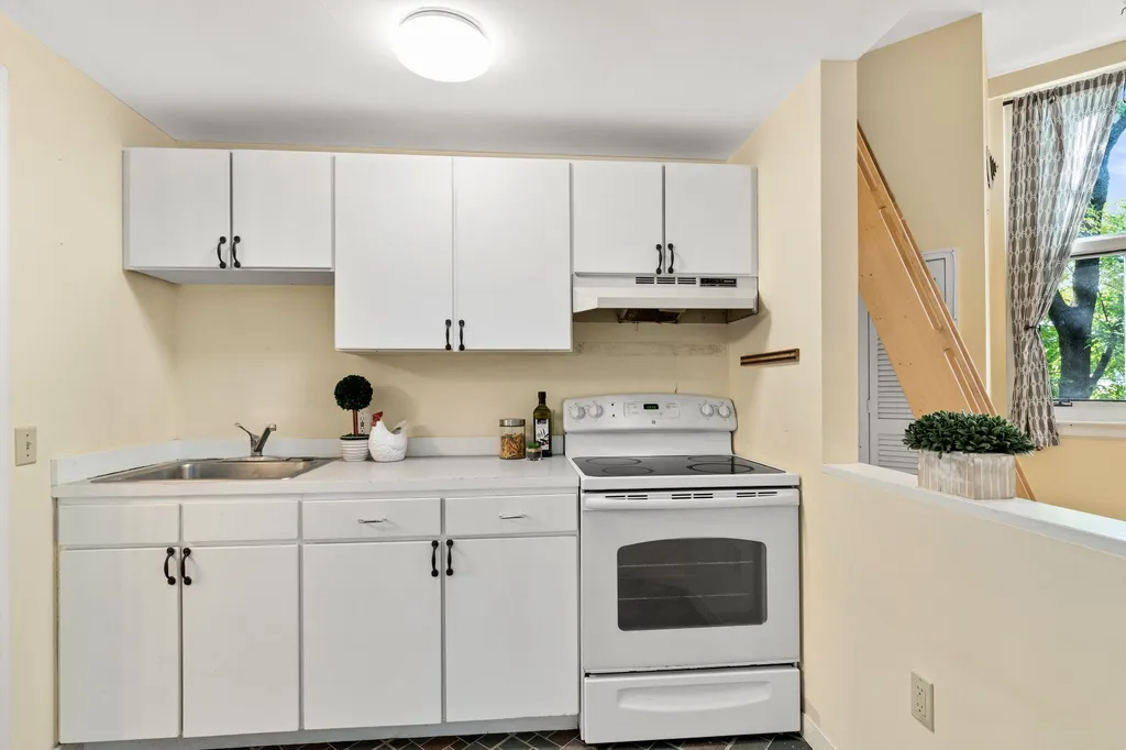 67 Union Street Winooski VT 05404