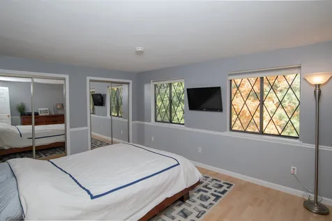 16 Vanden Road Merrimack NH 03054