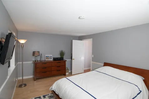 16 Vanden Road Merrimack NH 03054