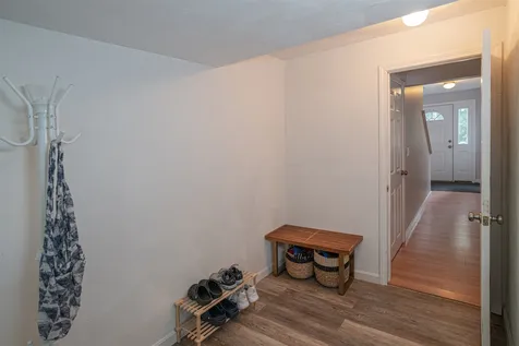 16 Vanden Road Merrimack NH 03054