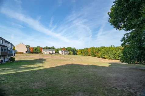 16 Vanden Road Merrimack NH 03054