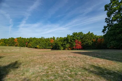 16 Vanden Road Merrimack NH 03054