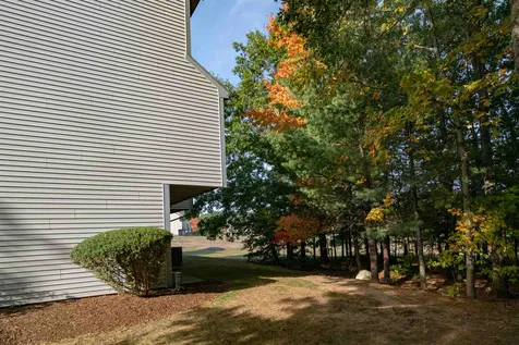 16 Vanden Road Merrimack NH 03054