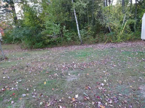 4 Agent Road Raymond NH 03077