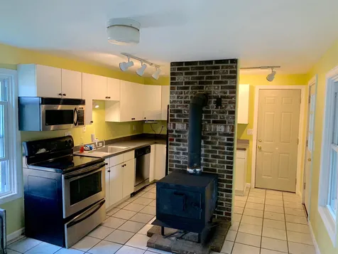 22 Fairfield Court Keene NH 03431