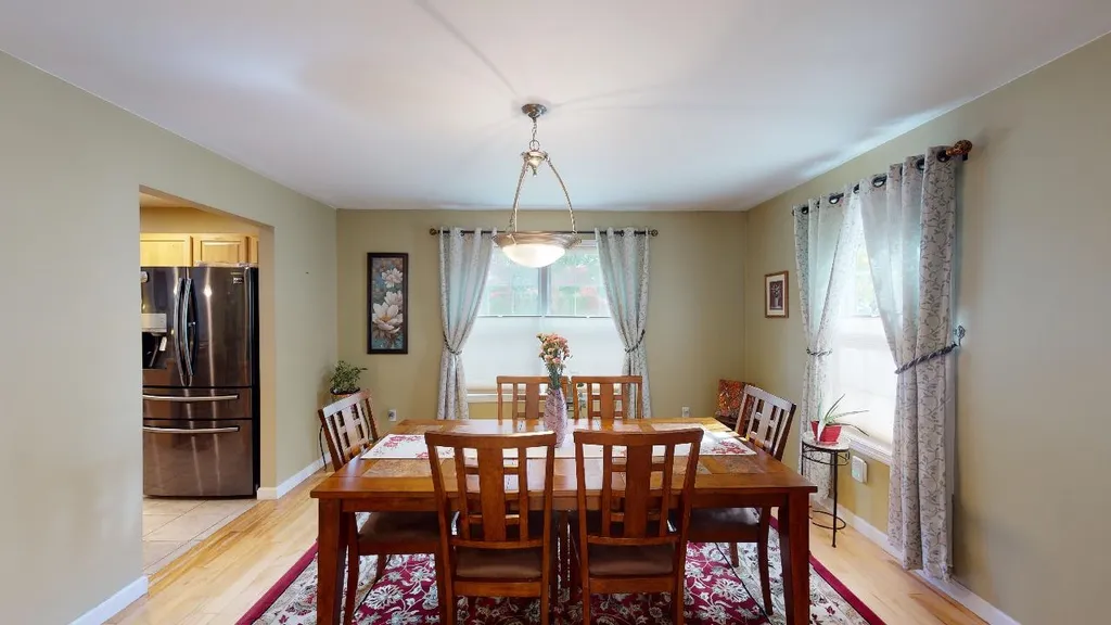 19 Bower Street South Burlington VT 05403
