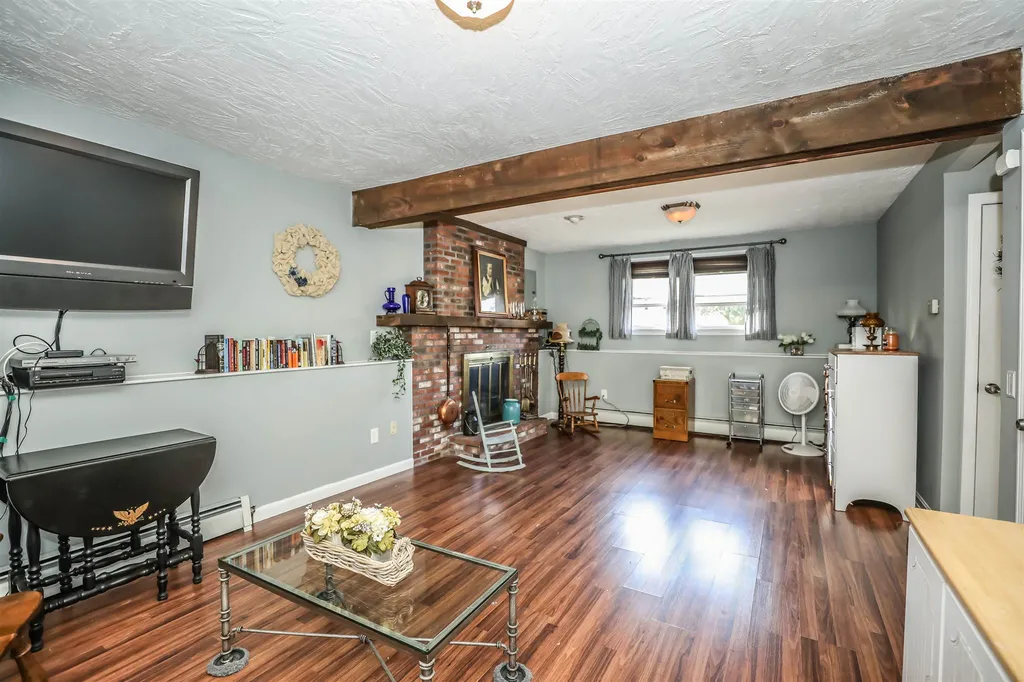 9 Peggy Lane Salem NH 03079