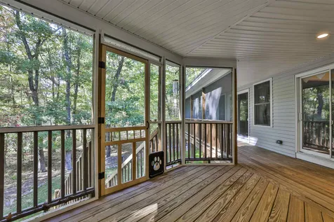 11 South Depot Road Hollis NH 03049