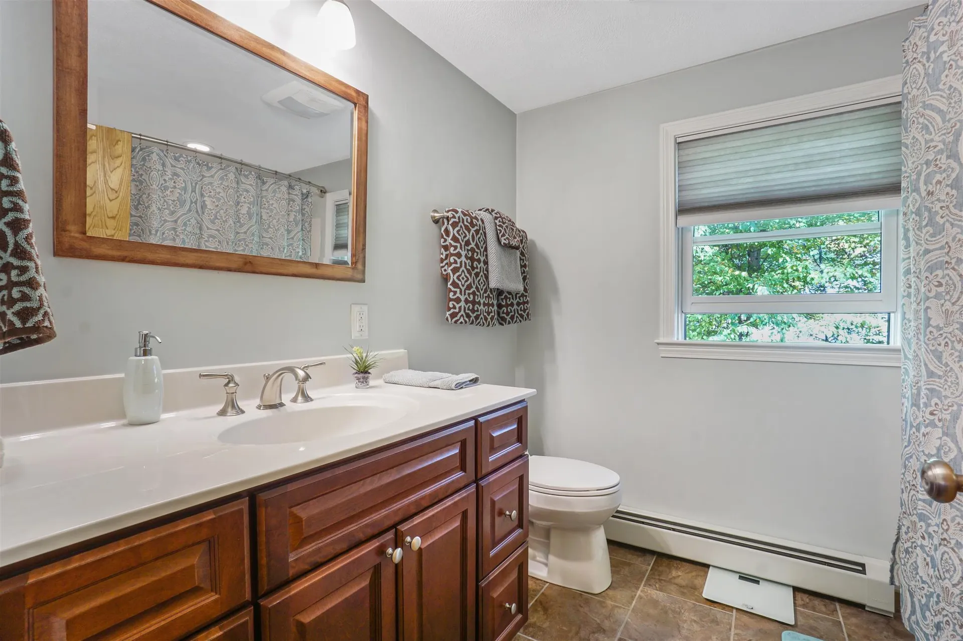 3 Hawkview Road Hudson NH 03051