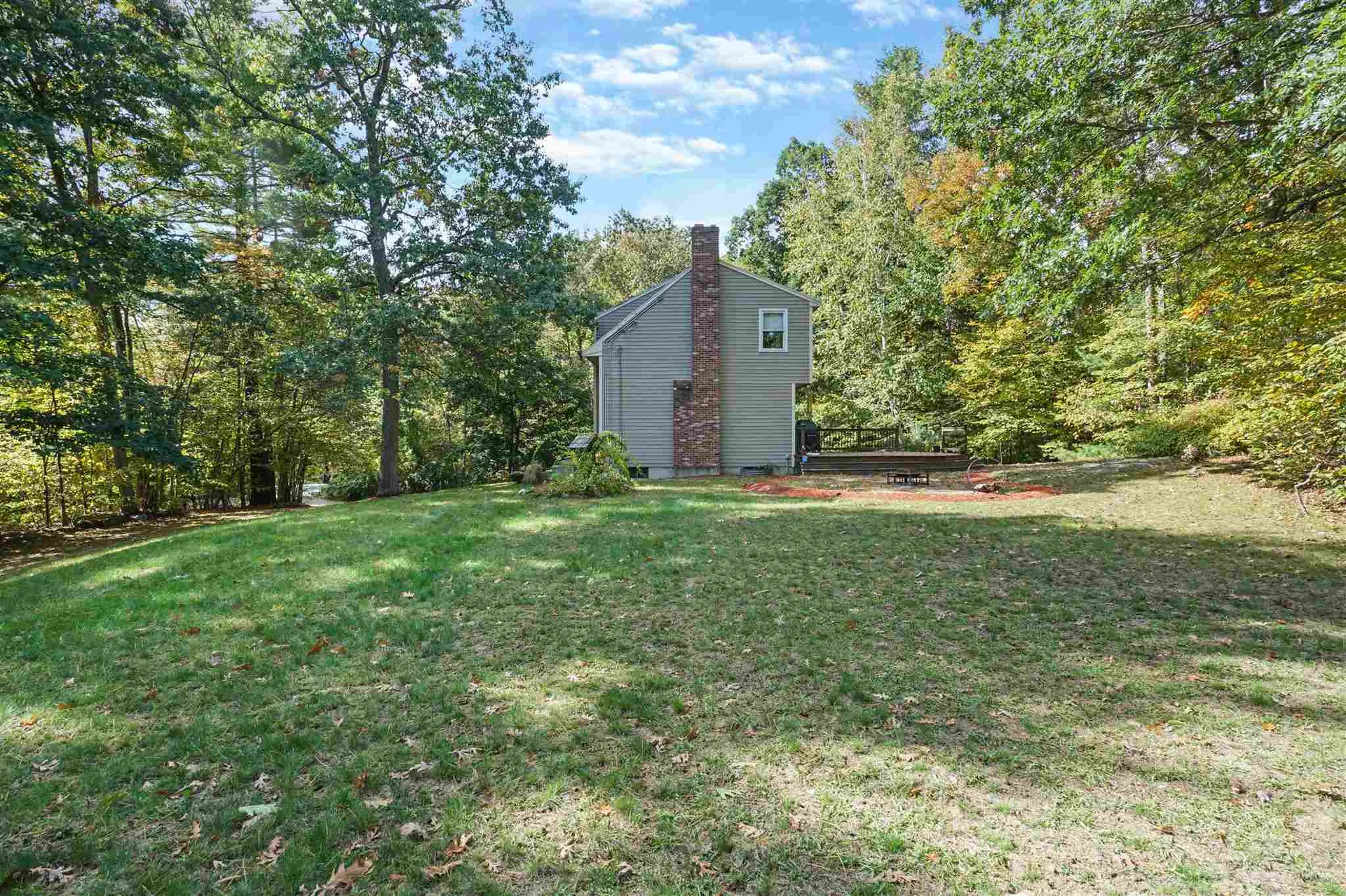 3 Hawkview Road Hudson NH 03051