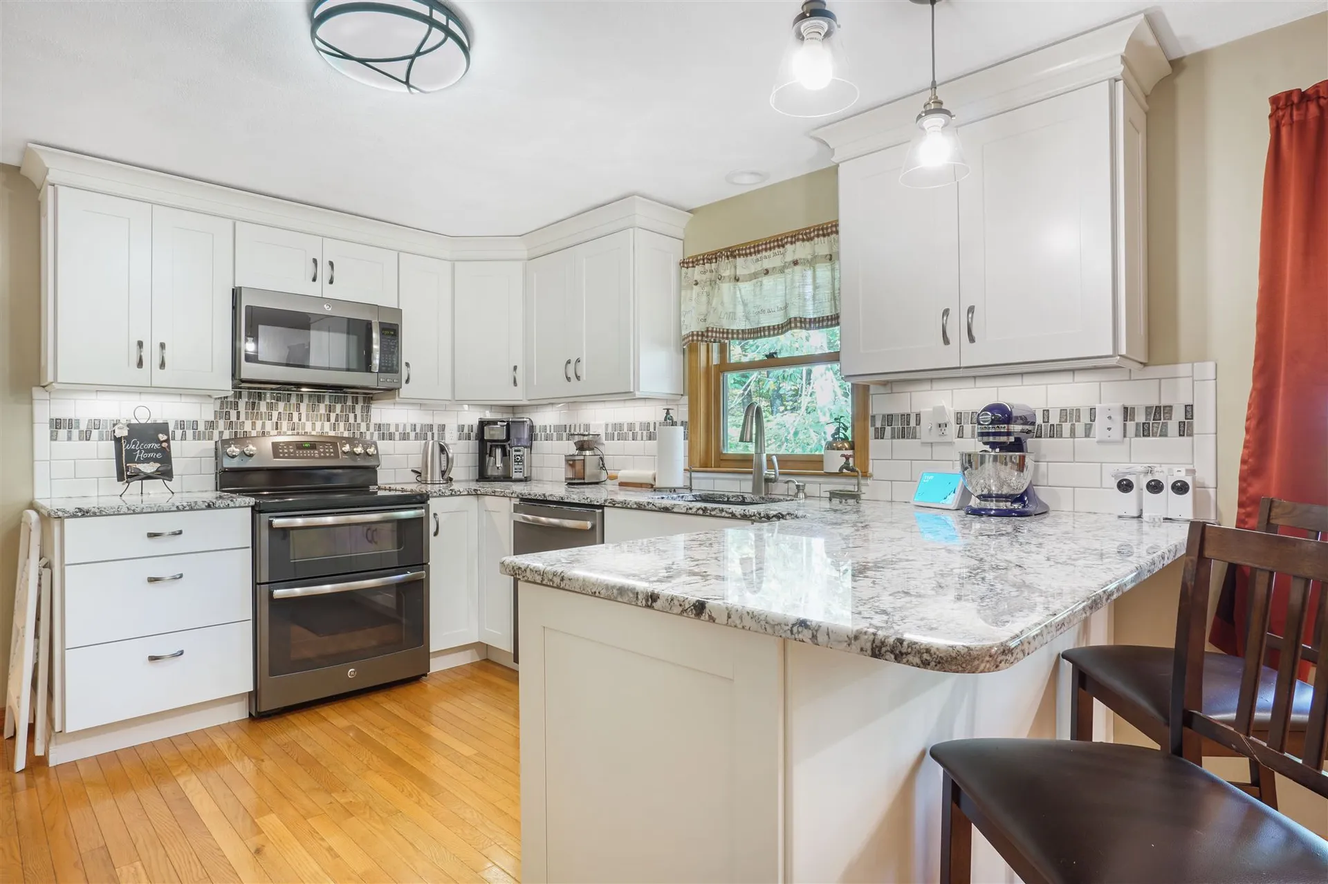 3 Hawkview Road Hudson NH 03051