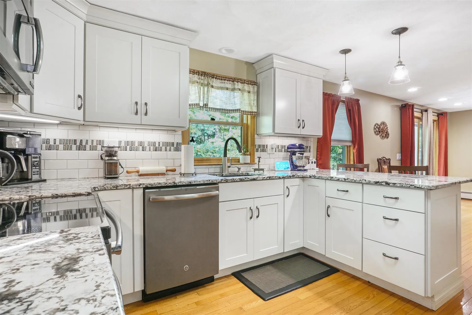 3 Hawkview Road Hudson NH 03051