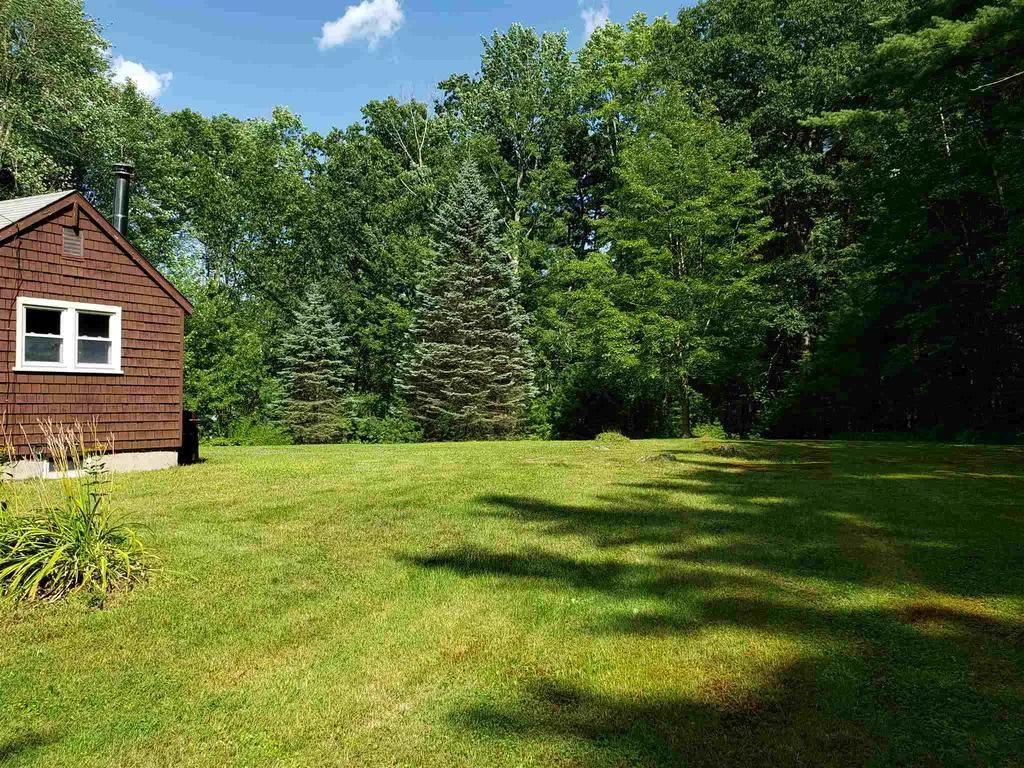 14 Spaulding Hill Road Pelham NH 03076