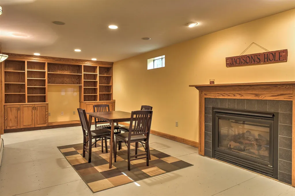 95 Lounsbury Lane Peterborough NH 03458