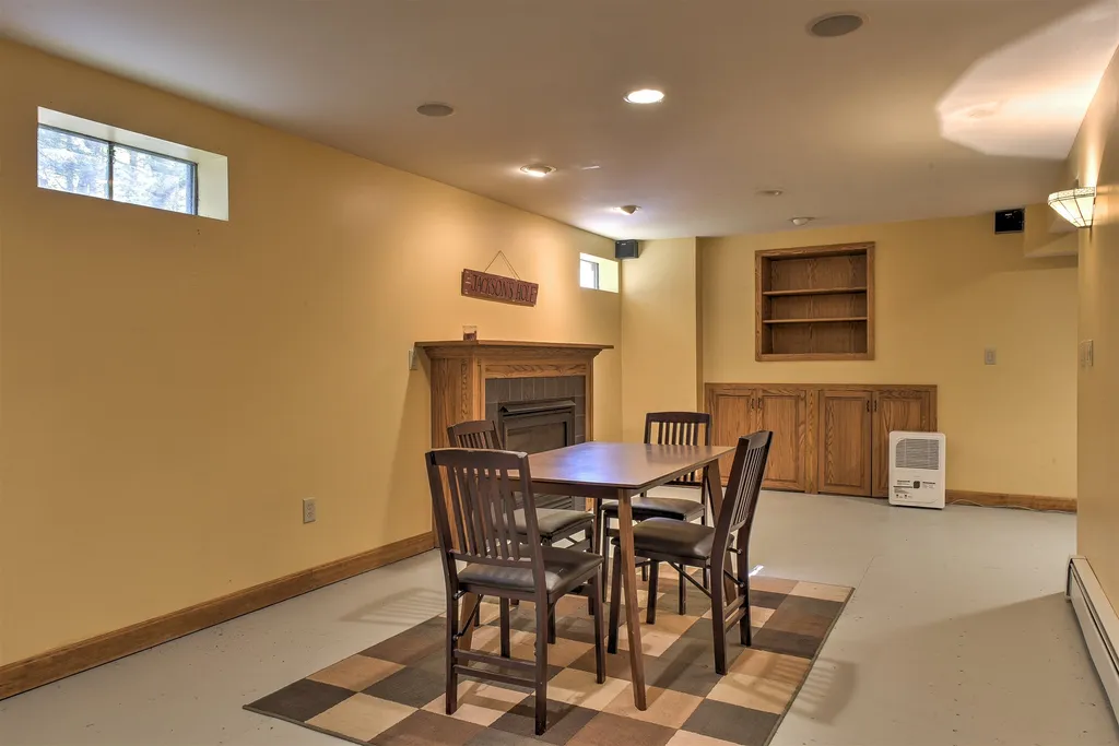 95 Lounsbury Lane Peterborough NH 03458