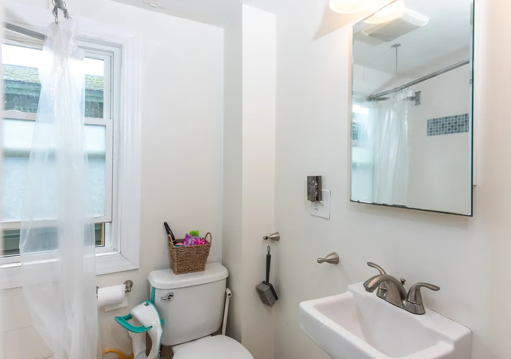 73 Palm Street Nashua NH 03060
