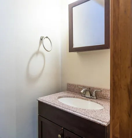 73 Palm Street Nashua NH 03060