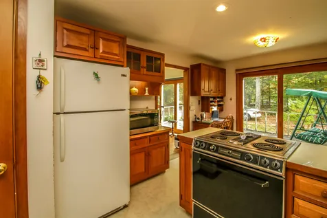 110 Thomas Road Lunenburg VT 05906