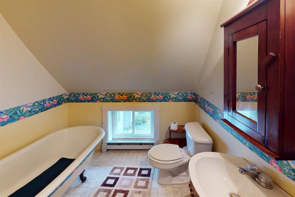 232 Stockbridge Corner Road Alton NH 03809
