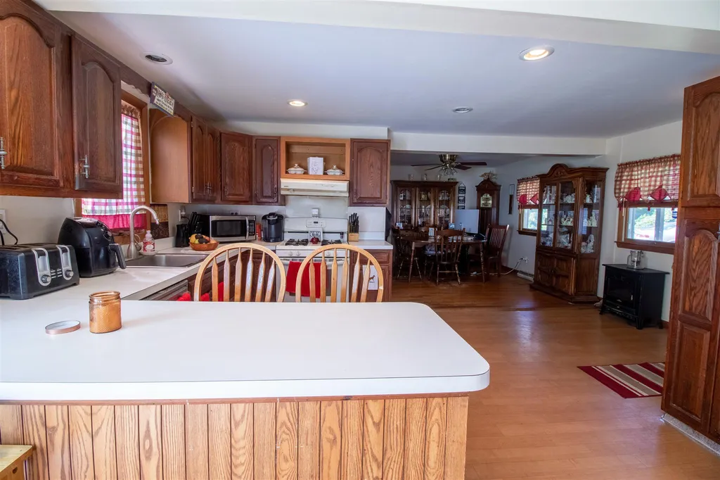 187 Old Gage Hill Road Pelham NH 03076