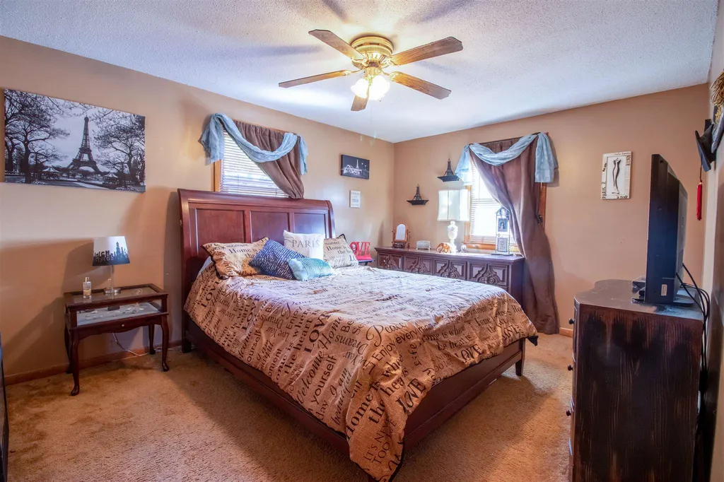187 Old Gage Hill Road Pelham NH 03076