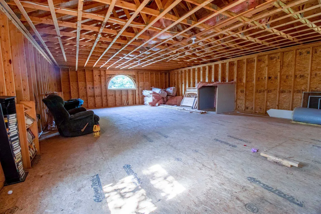 187 Old Gage Hill Road Pelham NH 03076