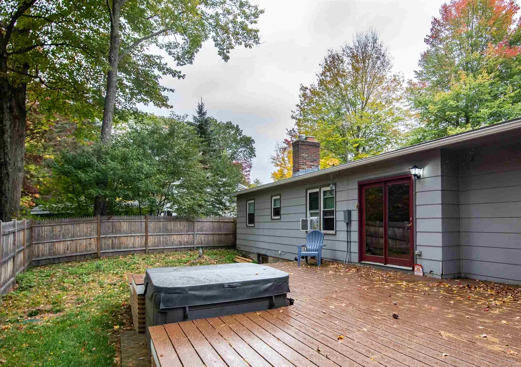18 Alderbrook Road Essex VT 05452