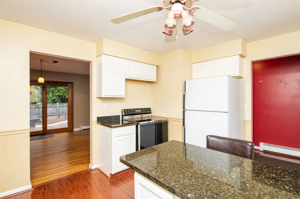 18 Alderbrook Road Essex VT 05452