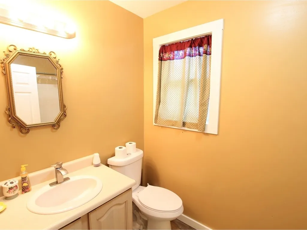 392 River Road Stowe VT 05672