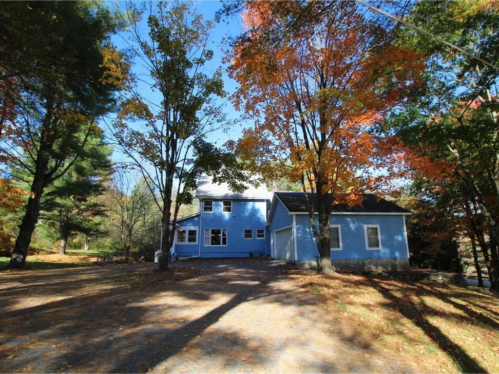 392 River Road Stowe VT 05672